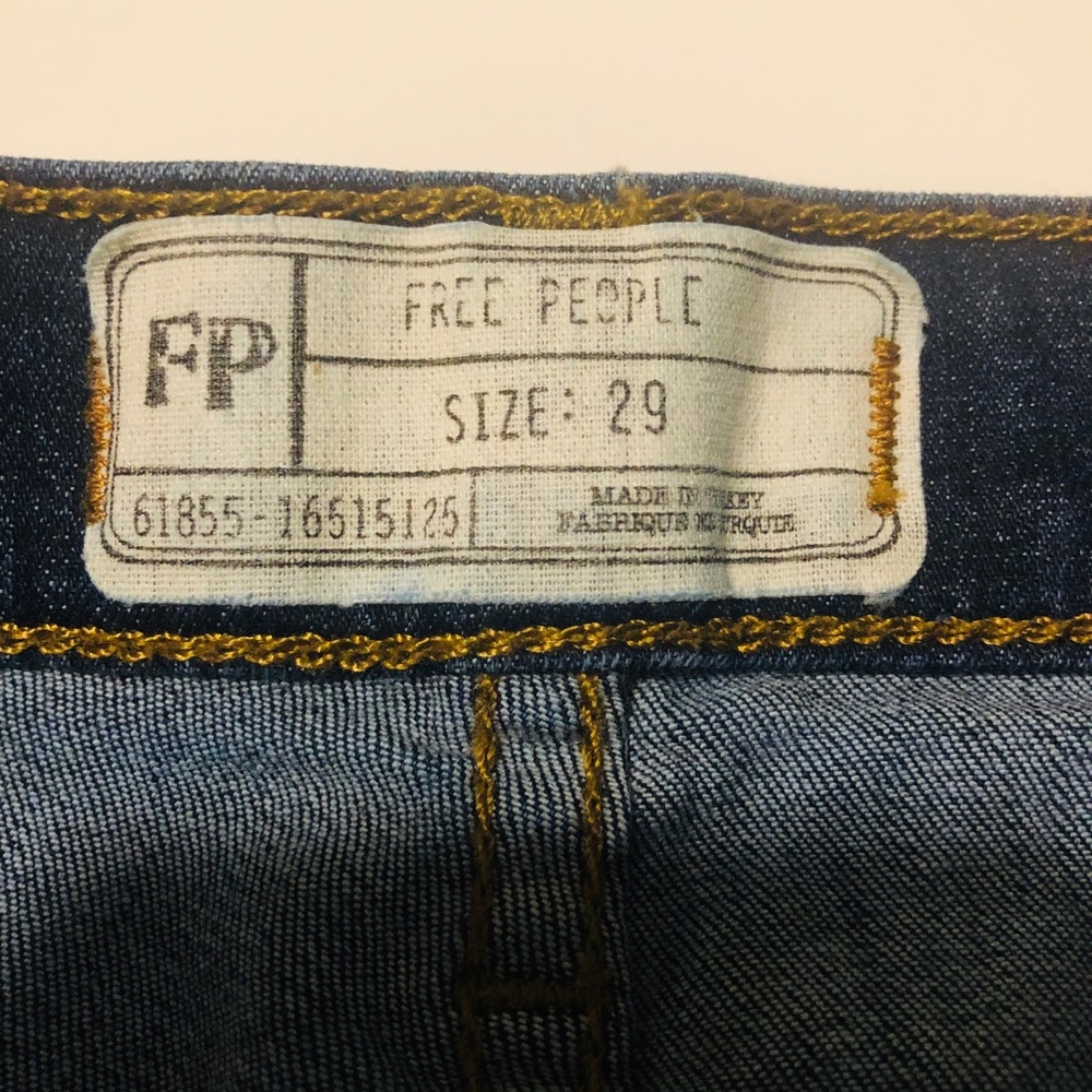 Free People Busted Skinny Jeans in Dark WORN ONCE - Picture 5 of 5